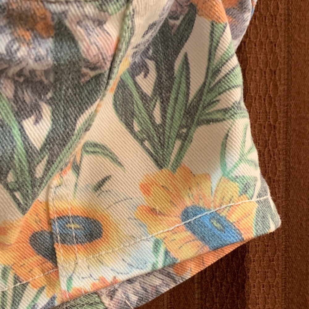 Button-Down Halter Crop Top - image 11